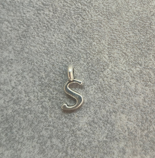 Buchstabe S